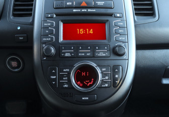 Подержанный автомобиль Kia Soul 2012 года (17 фото)