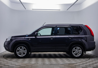 Подержанный автомобиль Nissan X-Trail 2014 года (8 фото)