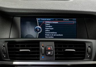 Подержанный автомобиль BMW X3 2013 года (14 фото)