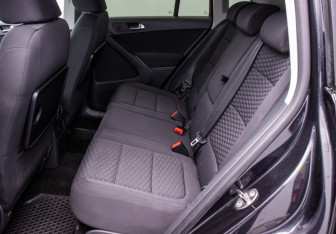 Подержанный автомобиль Volkswagen Tiguan 2011 года (11 фото)