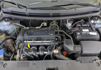 Подержанный автомобиль Kia Rio Sedan 2015 года (9 фото)