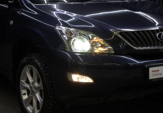 Подержанный автомобиль Lexus RX 2008 года (27 фото)