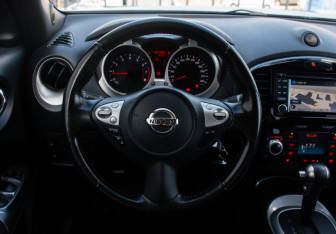 Подержанный автомобиль Nissan Juke 2014 года (13 фото)