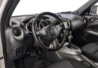 Подержанный автомобиль Nissan Juke 2014 года (15 фото)