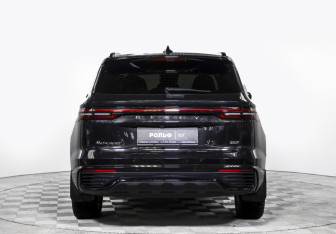 Подержанный автомобиль Geely Monjaro 2024 года (6 фото)