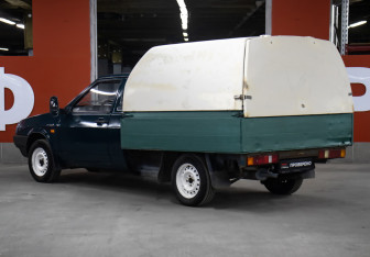 Подержанный автомобиль LADA (ВАЗ) 2109 Hatchback 2002 года (7 фото)