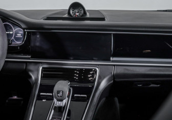 Подержанный автомобиль Porsche Panamera Wagon 2019 года (13 фото)