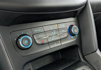 Подержанный автомобиль Ford Focus Wagon 2017 года (14 фото)