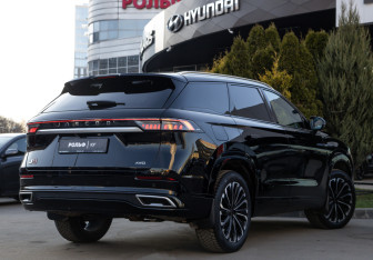 Подержанный автомобиль Jaecoo J8 2024 года (4 фото)