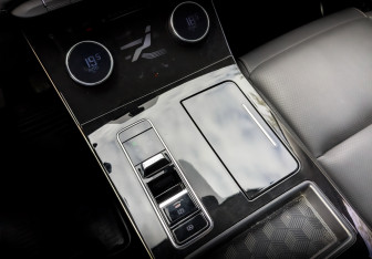 Подержанный автомобиль Exeed LX 2023 года (27 фото)