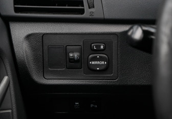 Подержанный автомобиль Toyota Verso 2012 года (17 фото)