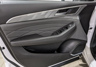 Подержанный автомобиль Haval F7x 2023 года (19 фото)