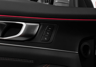 Подержанный автомобиль Changan UNI-K 2022 года (25 фото)