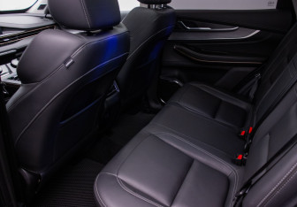 Подержанный автомобиль Exeed LX 2022 года (11 фото)