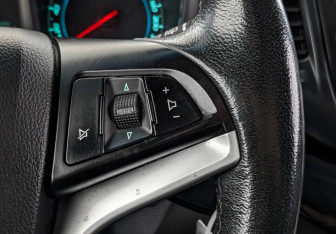 Подержанный автомобиль Chevrolet Orlando 2014 года (27 фото)