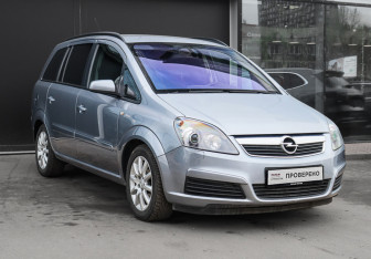 Подержанный автомобиль Opel Zafira Compactvan 2006 года (3 фото)
