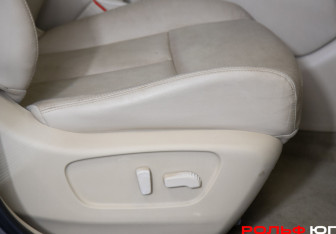 Подержанный автомобиль Nissan X-Trail 2016 года (15 фото)