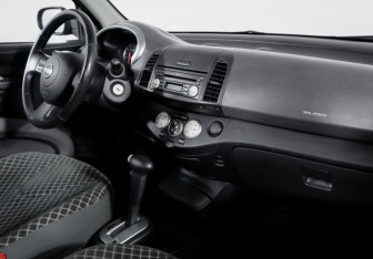 Подержанный автомобиль Nissan Micra Hatchback 2007 года (9 фото)