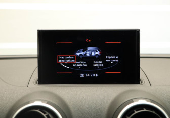 Подержанный автомобиль Audi A3 Hatchback 2015 года (17 фото)