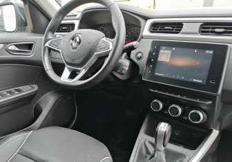 Подержанный автомобиль Renault Arkana 2021 года (10 фото)