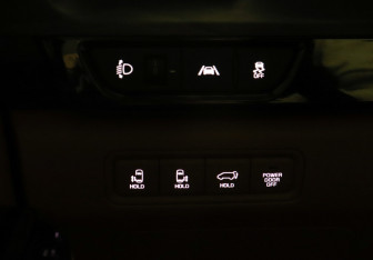 Подержанный автомобиль Kia Carnival 2020 года (14 фото)
