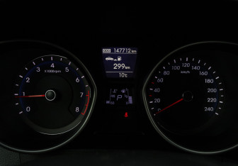Подержанный автомобиль Hyundai i30 Hatchback 2013 года (19 фото)