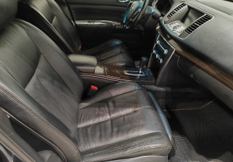 Подержанный автомобиль Nissan Teana 2012 года (9 фото)