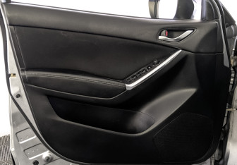 Подержанный автомобиль Mazda CX-5 2015 года (19 фото)