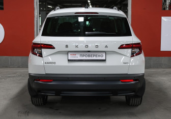 Подержанный автомобиль Skoda Karoq 2020 года (6 фото)