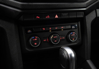 Подержанный автомобиль Volkswagen Amarok 2018 года (18 фото)