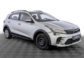 Подержанный автомобиль Kia Rio Hatchback 2021 года (3 фото)