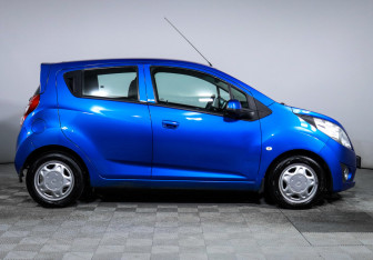 Подержанный автомобиль Chevrolet Spark 2014 года (4 фото)