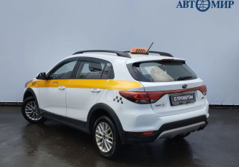 Подержанный автомобиль Kia Rio Hatchback 2019 года (5 фото)