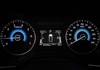 Подержанный автомобиль DongFeng 580 2023 года (12 фото)