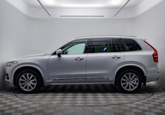 Подержанный автомобиль Volvo XC90 2016 года (2 фото)