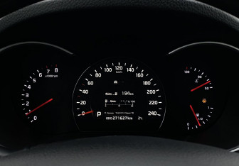 Подержанный автомобиль Kia Sorento 2013 года (29 фото)