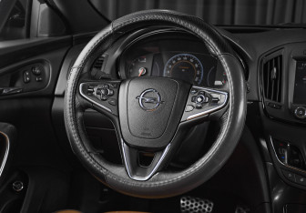 Подержанный автомобиль Opel Insignia Wagon 2014 года (15 фото)