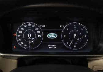 Подержанный автомобиль Land Rover Range Rover Sport 2017 года (26 фото)