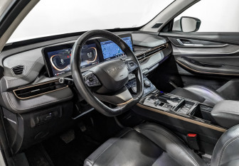 Подержанный автомобиль Exeed LX 2022 года (14 фото)