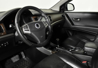 Подержанный автомобиль SsangYong Actyon 2013 года (11 фото)