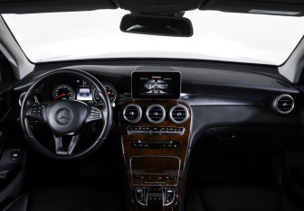 Подержанный автомобиль Mercedes-Benz GLC Coupe 2015 года (17 фото)