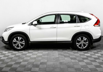 Подержанный автомобиль Honda CR-V 2013 года (3 фото)