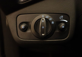 Подержанный автомобиль Ford Kuga 2013 года (8 фото)