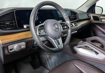 Подержанный автомобиль Mercedes-Benz GLE 2020 года (13 фото)