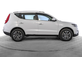 Подержанный автомобиль Geely Emgrand X7 2019 года (4 фото)
