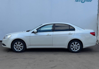 Подержанный автомобиль Chevrolet Epica 2011 года (5 фото)