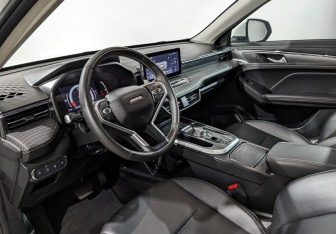Подержанный автомобиль Haval Jolion 2023 года (15 фото)