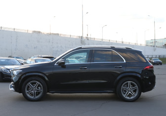 Подержанный автомобиль Mercedes-Benz GLE 2021 года (8 фото)