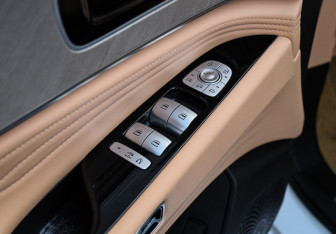 Подержанный автомобиль Jaecoo J8 2024 года (23 фото)