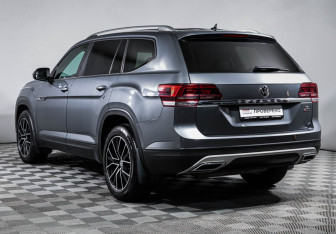 Подержанный автомобиль Volkswagen Teramont 2018 года (7 фото)